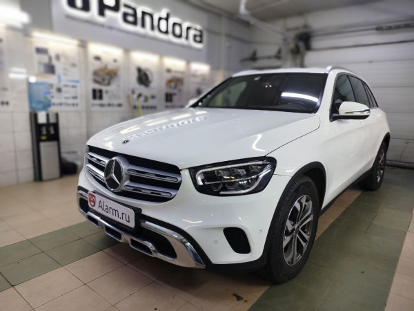 Mercedes GLC 2021 установка Pandora VX 4G GPS v3